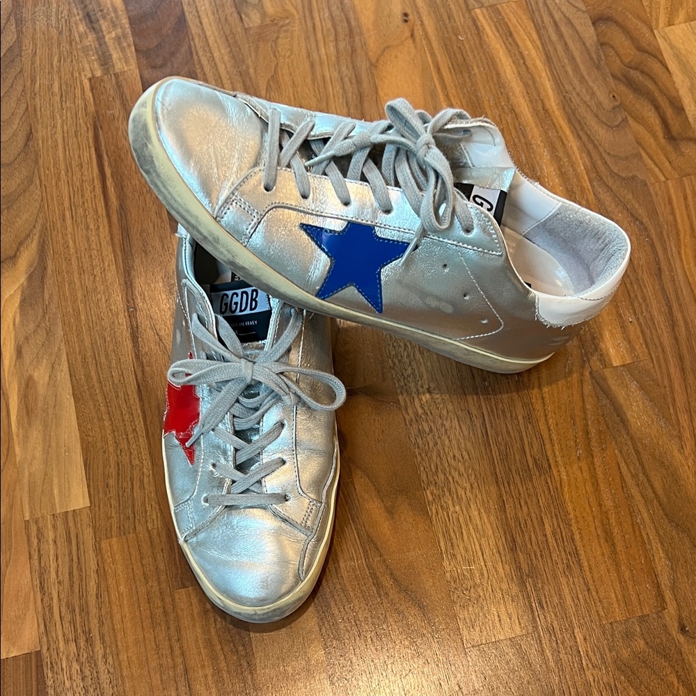 Golden Goose Kids Metallic Sneakers with Blue and Red Stars